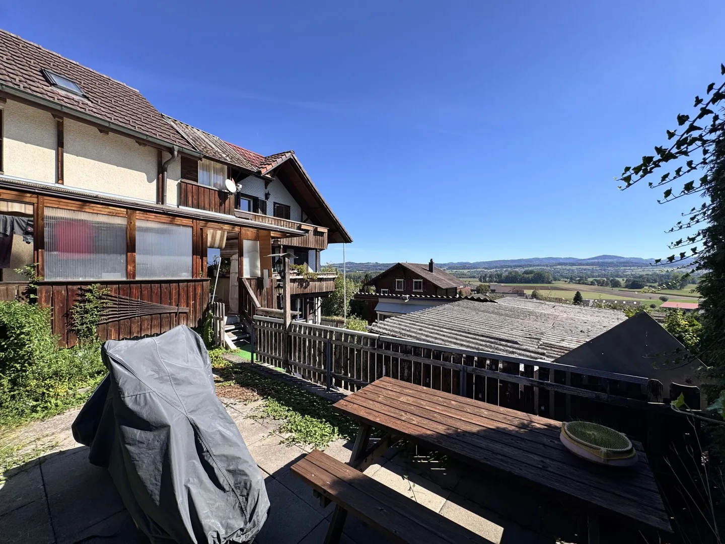 Proprietà di investimento completamente affittata ad Aristau - 3 unità abitative, vista panoramica, rendimento netto del 3,34% - Foto 7 di 14