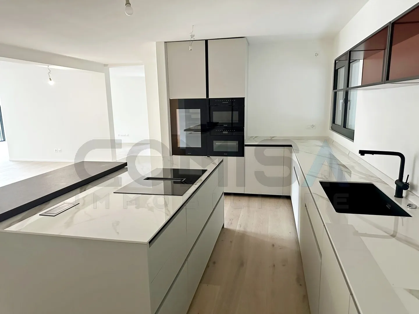 Villa moderne avec 5,5 pièces dans la verdure et avec vue sur le lac - Photo 4 sur 8