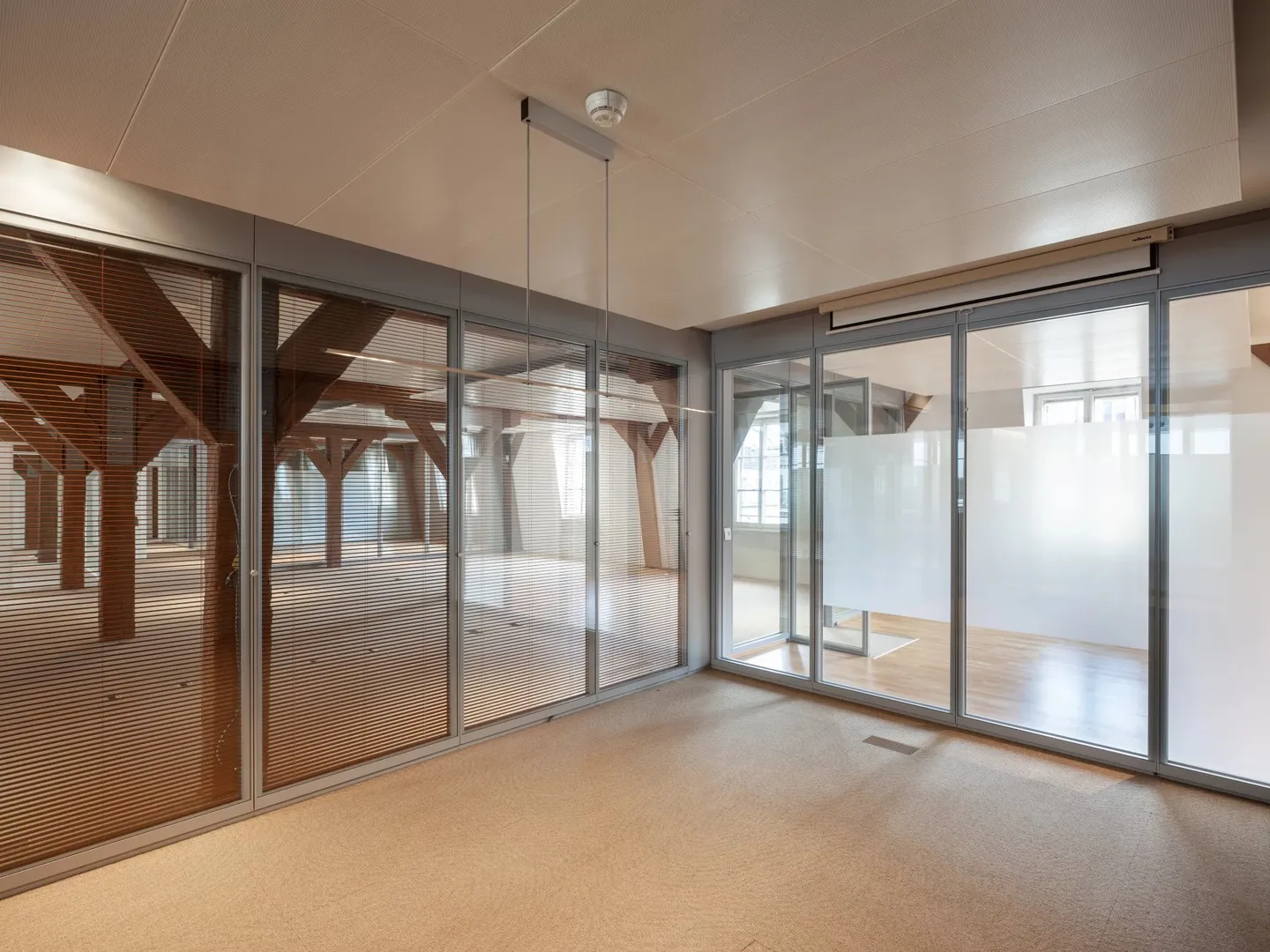 Espace de Bureau Modulaire au Centre - Photo 5 sur 10