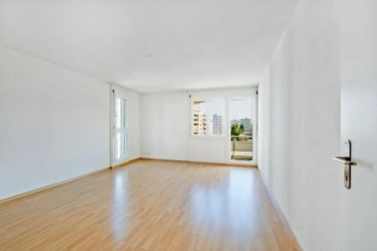 Modernes Apartment in der Natur - Foto 2 von 4
