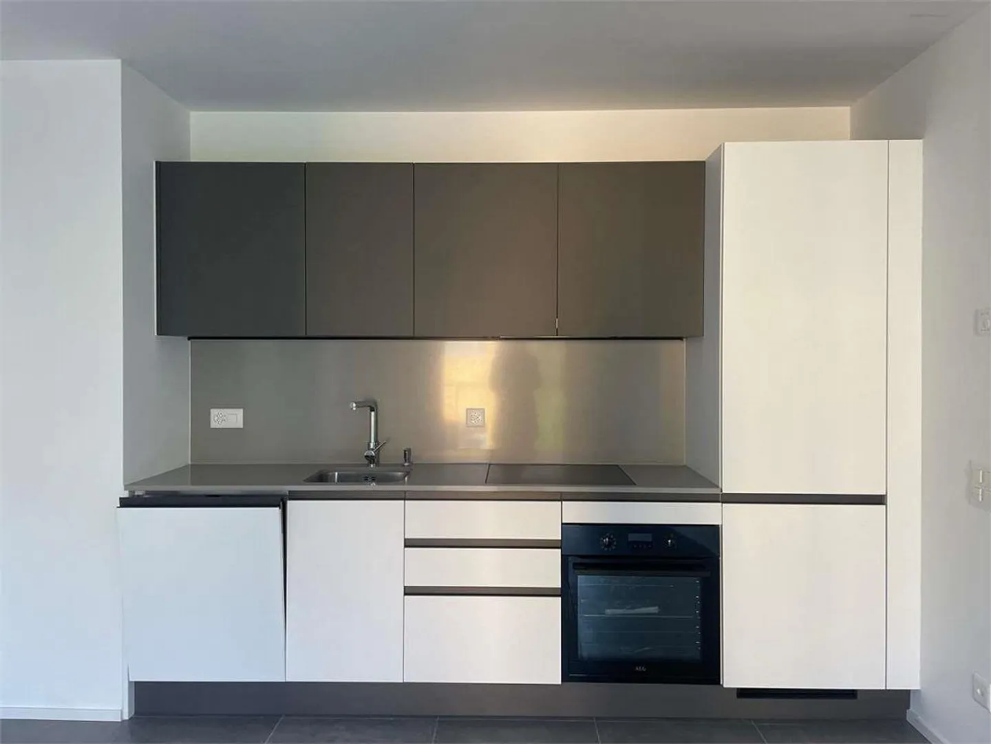 Vacallo : élégant appartement moderne de 2,5 pièces avec terrasse - Photo 2 sur 8