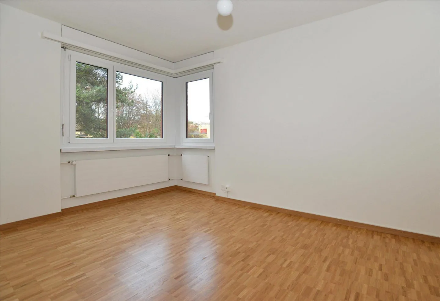 Appartamento 2.5 stanze con area salotto! "Affittare senza deposito" - Foto 6 di 7