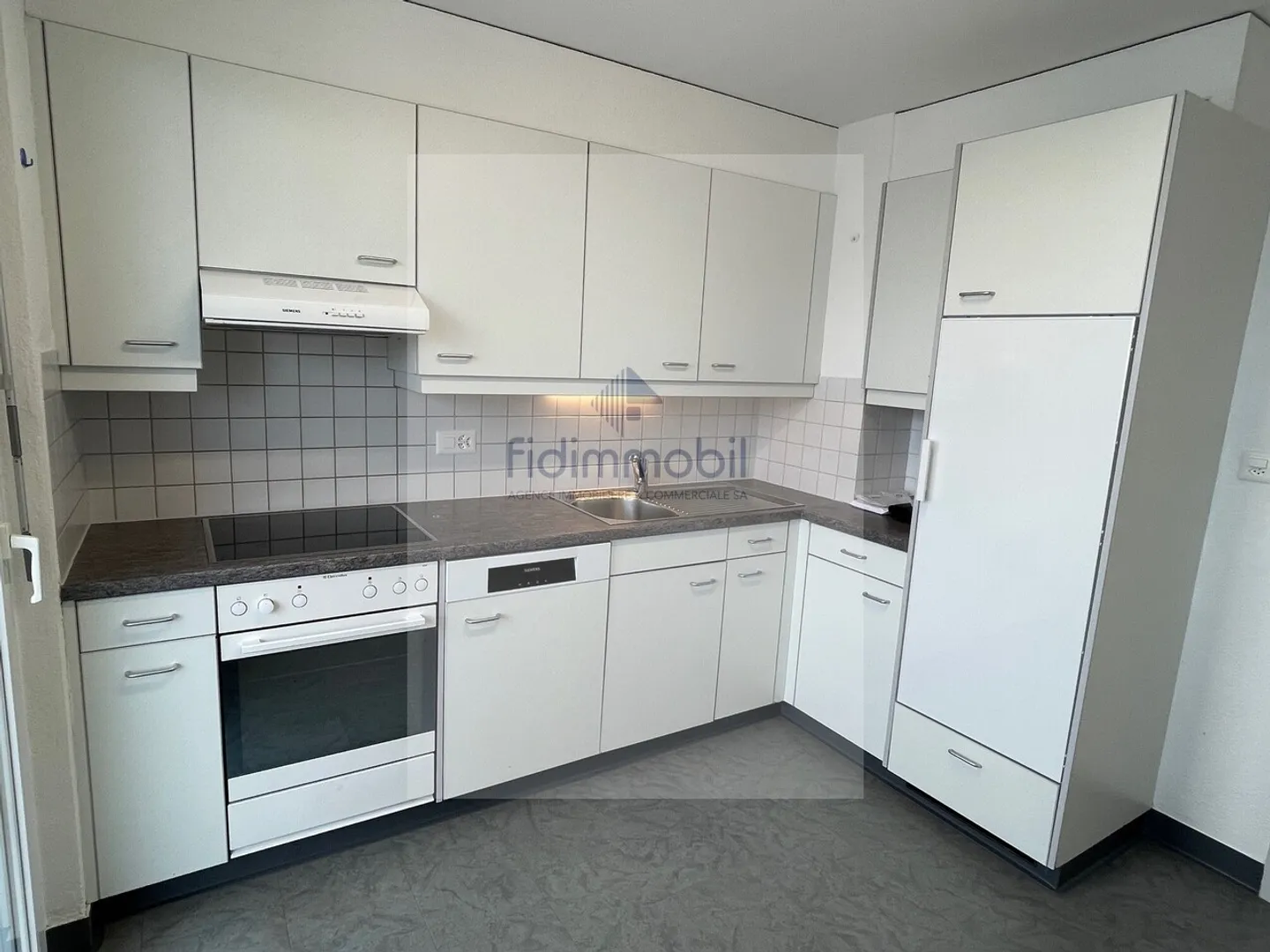 Apartment with 4 rooms in Fontainemelon - Photo 2 of 7