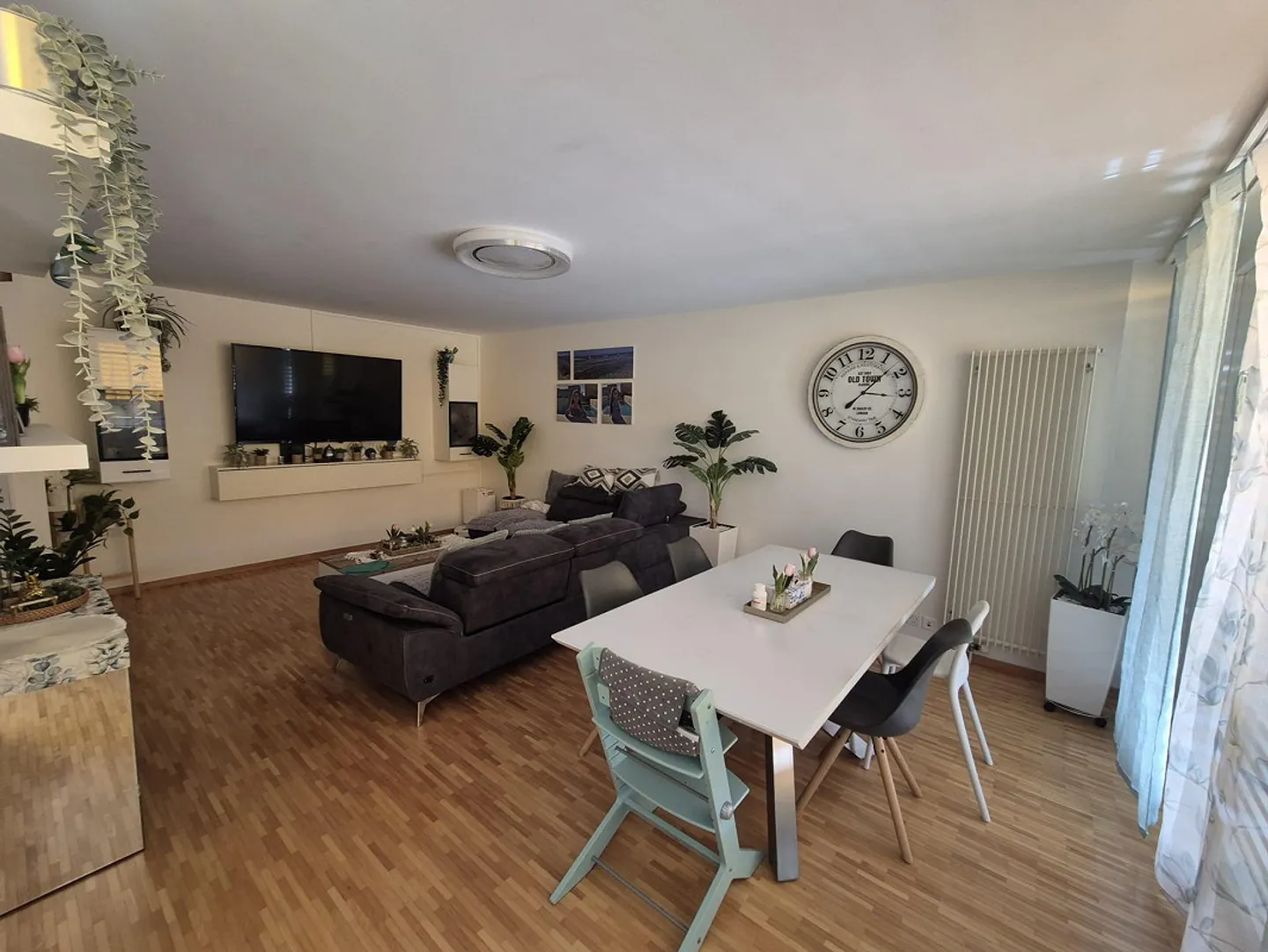 Appartamento duplex ristrutturato 4 1/2 in una comunità per anziani - Foto 3 di 6
