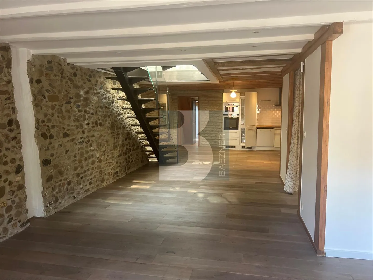6-room apartment - Photo 3 of 12
