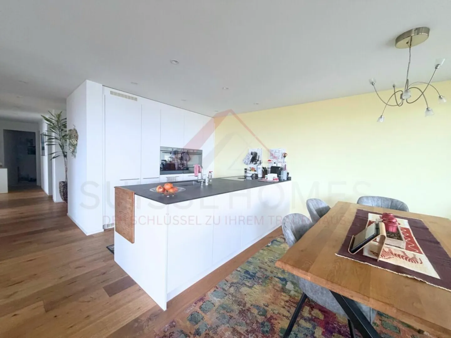 Vie moderne avec charme - Maisonette de 4,5 pièces à Walkringen avec balcon et beaucoup de confort de vie - Photo 4 sur 10
