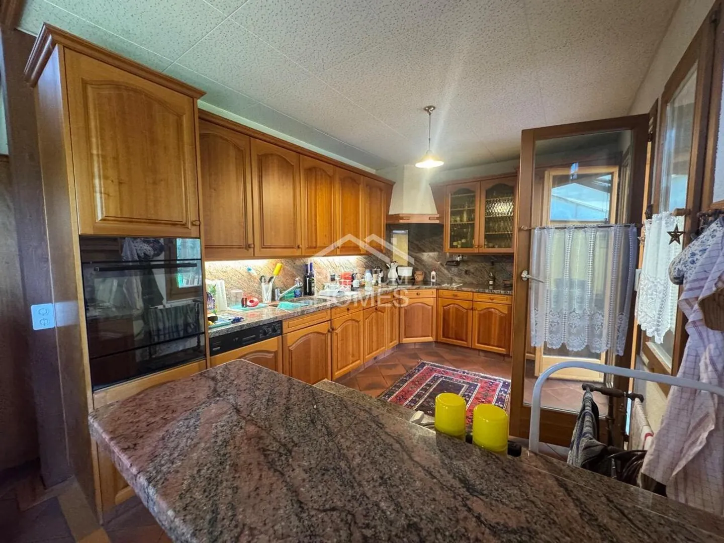 Detached house in the heart of nature - Photo 3 of 5