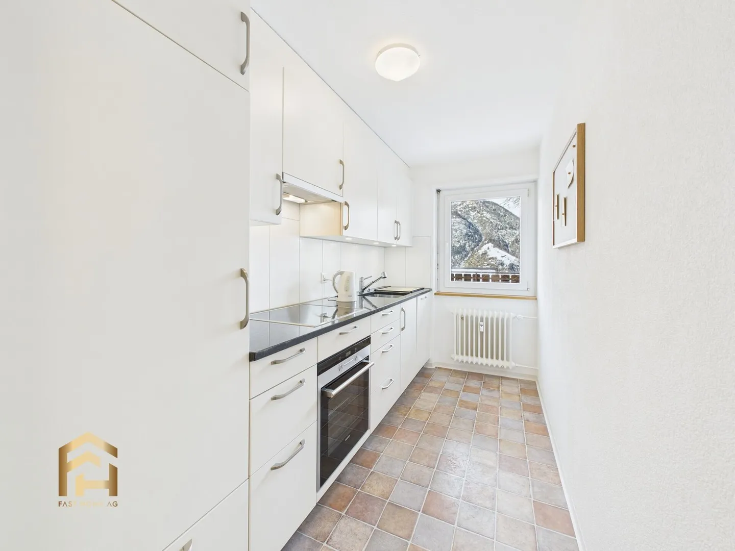 3.5-room apartment in Grächen with stunning balcony & panoramic view - Photo 5 of 13