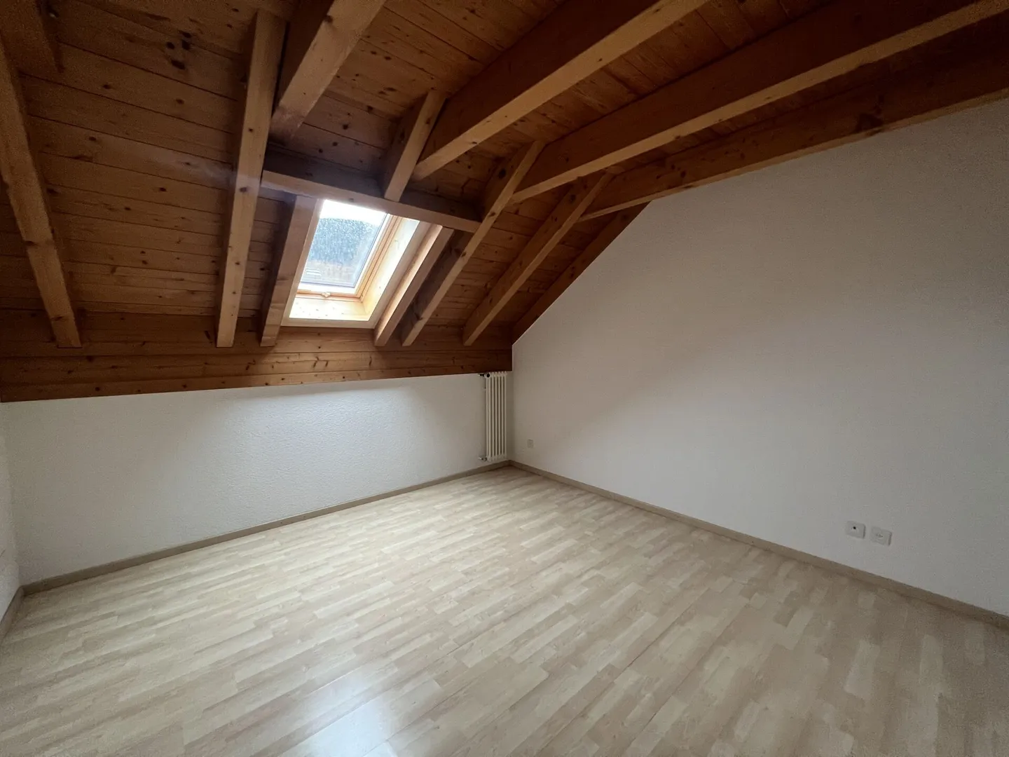 Apartment for rent - Photo 4 of 7