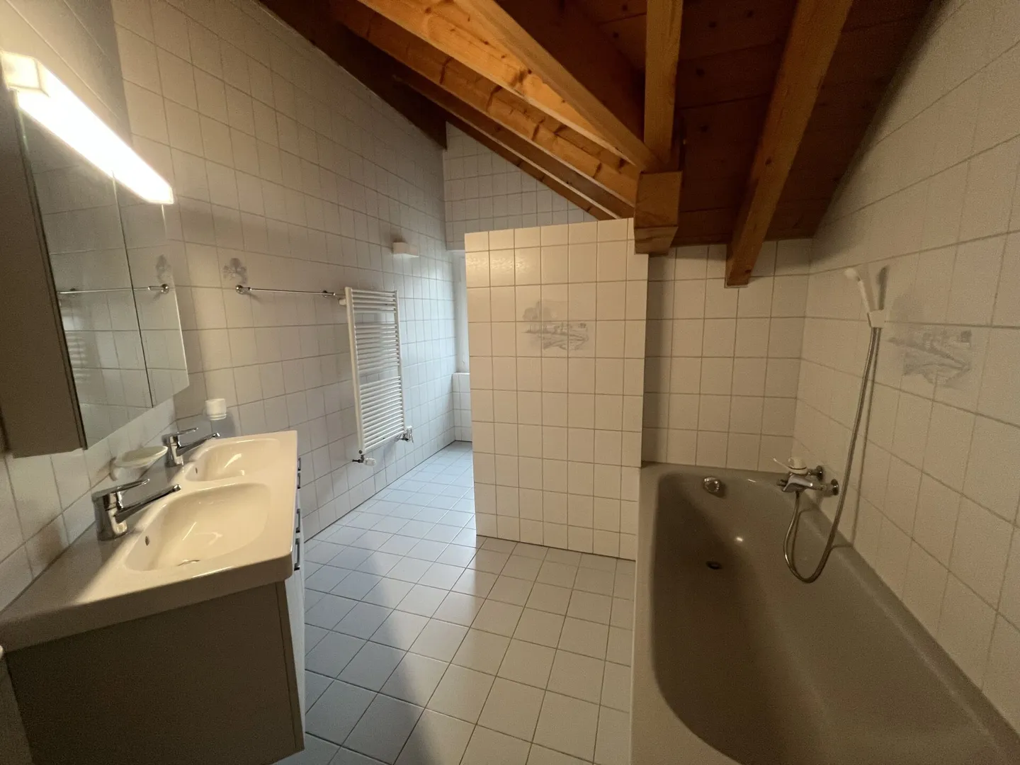 Apartment for rent - Photo 5 of 7