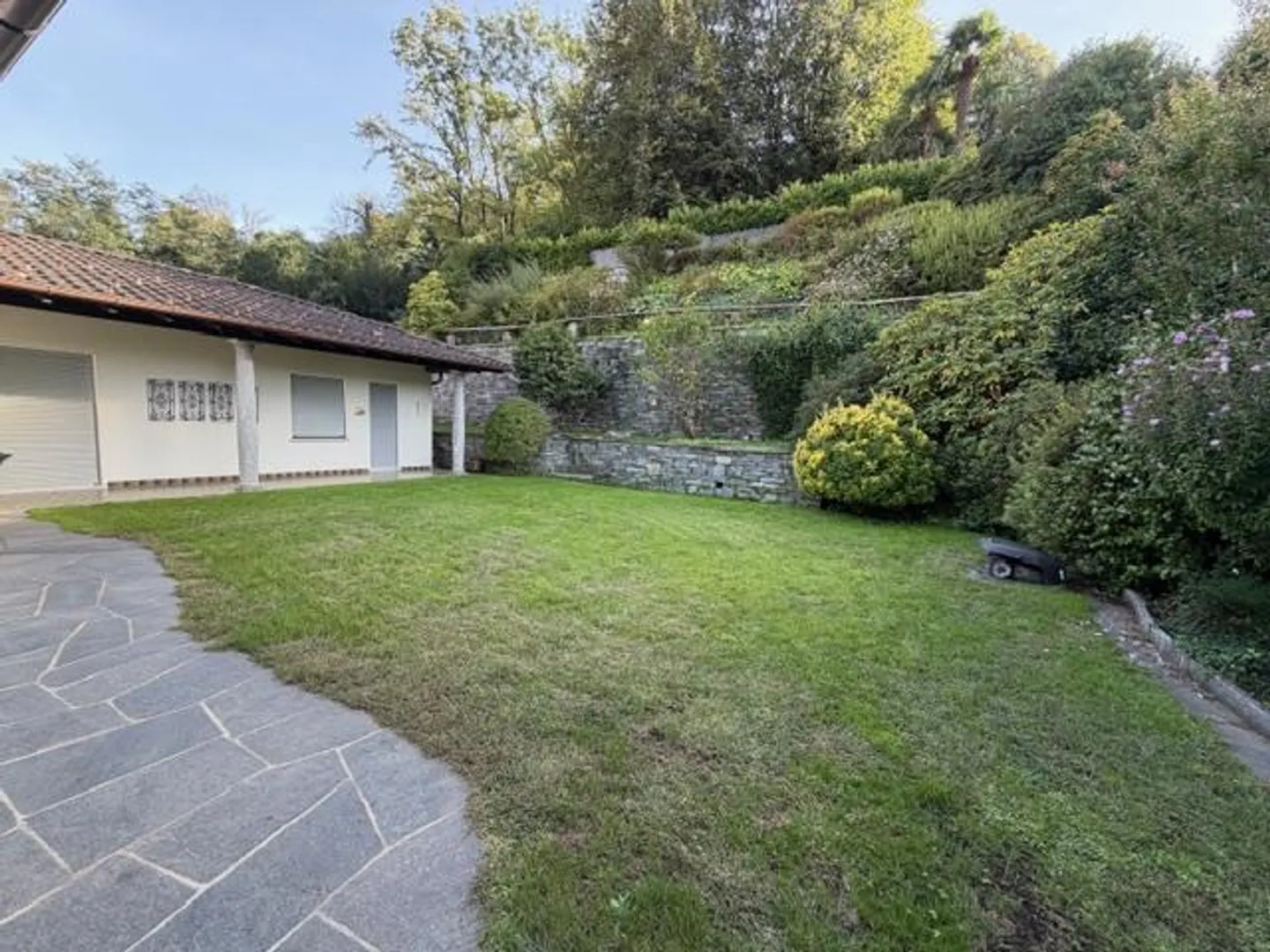 Charmante Villa zur Miete in Losone - Foto 1 von 16