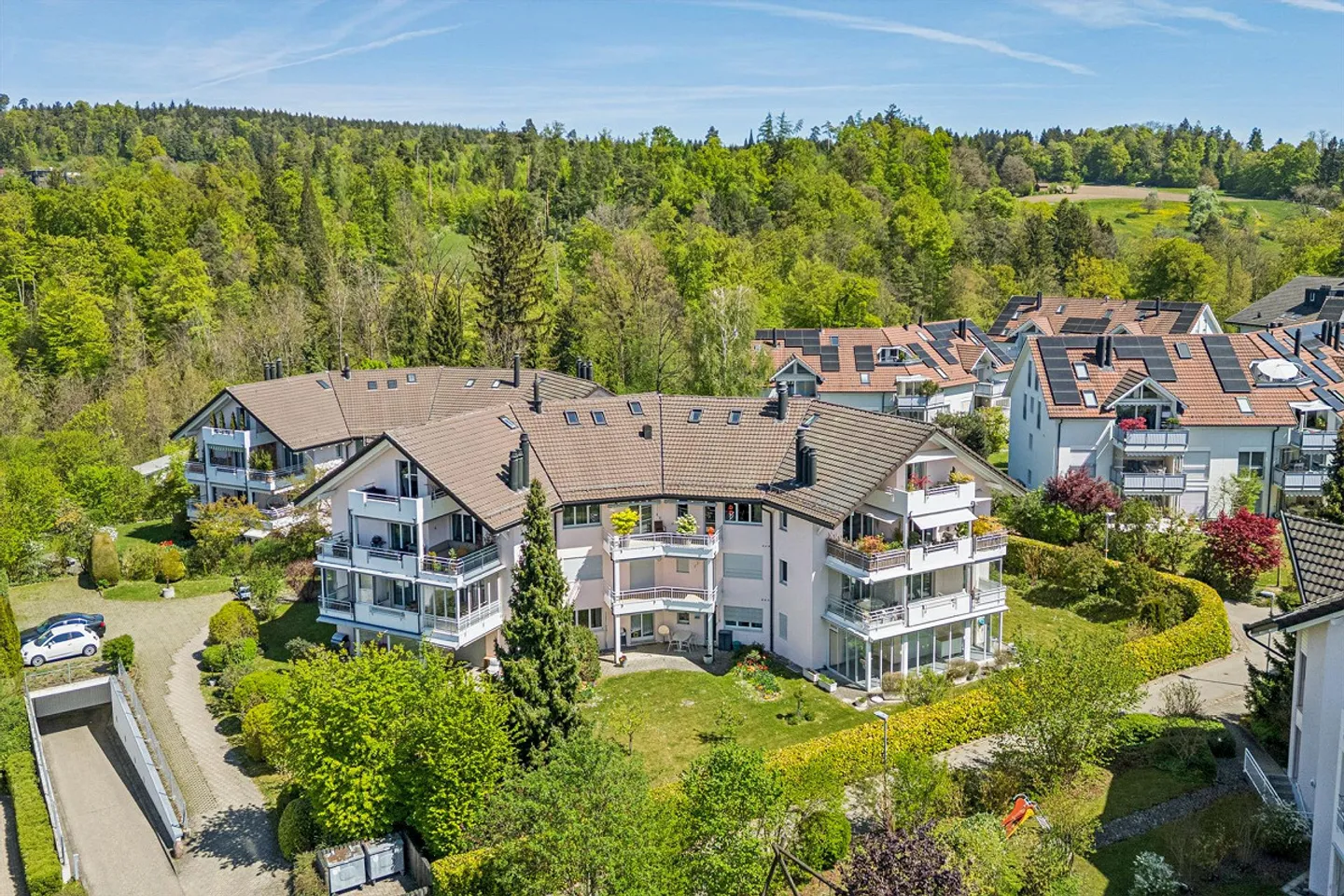 Appartement charmant avec jardin d'hiver dans un quartier bien entretenu - Photo 4 sur 5