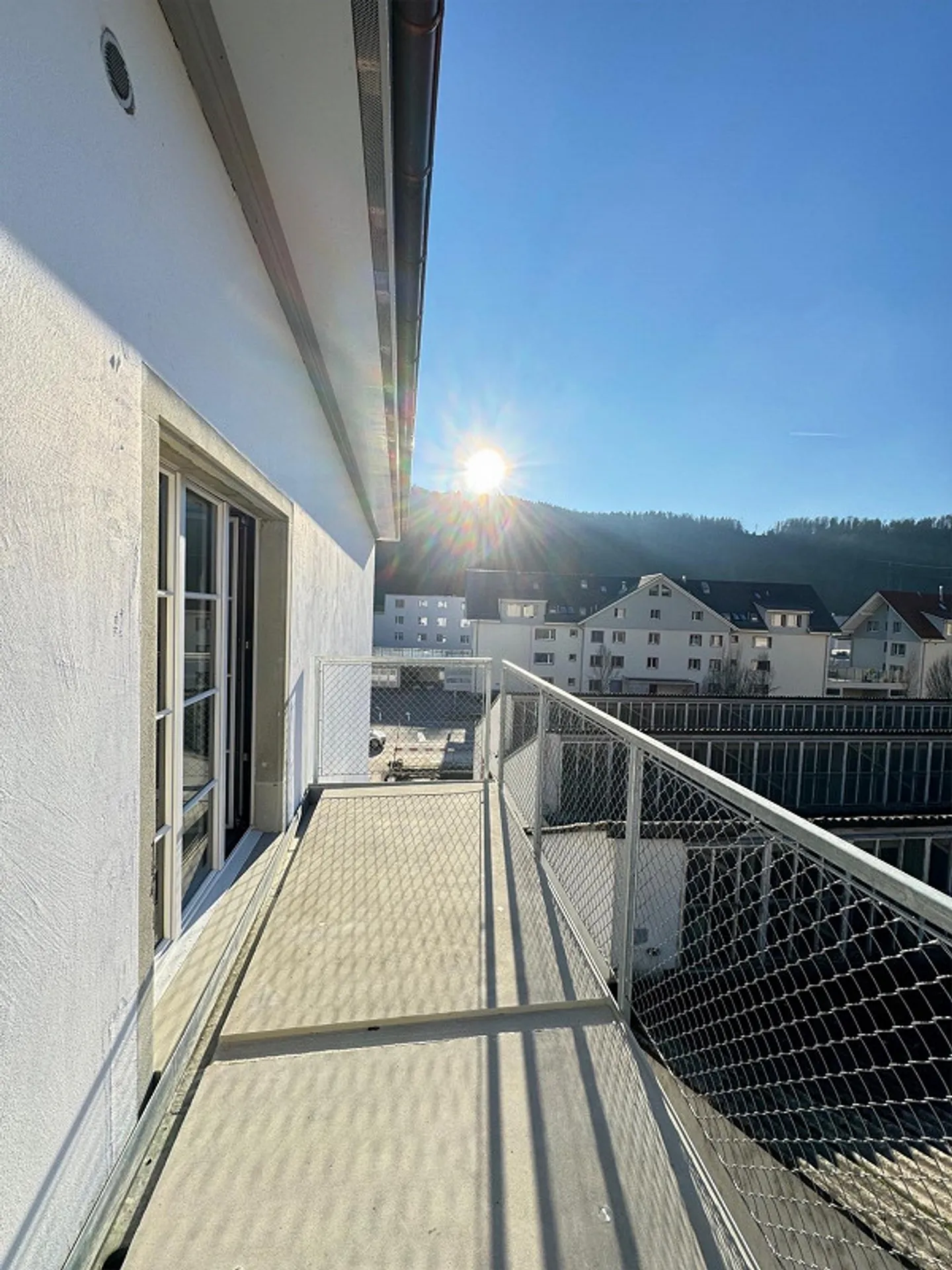 Moderno appartamento loft con 1 camera in un edificio industriale storico - Foto 10 di 12