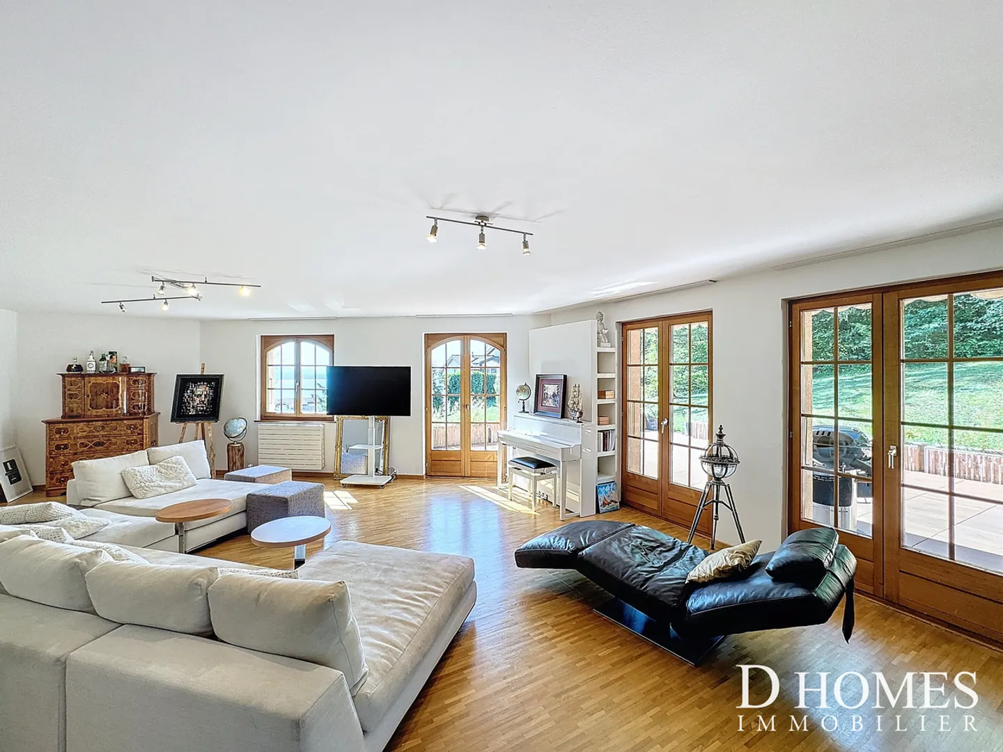 EXKLUSIVITÄT I 5,5-Zimmer-Wohnung mit großer Terrasse und Aussicht - Foto 2 von 13