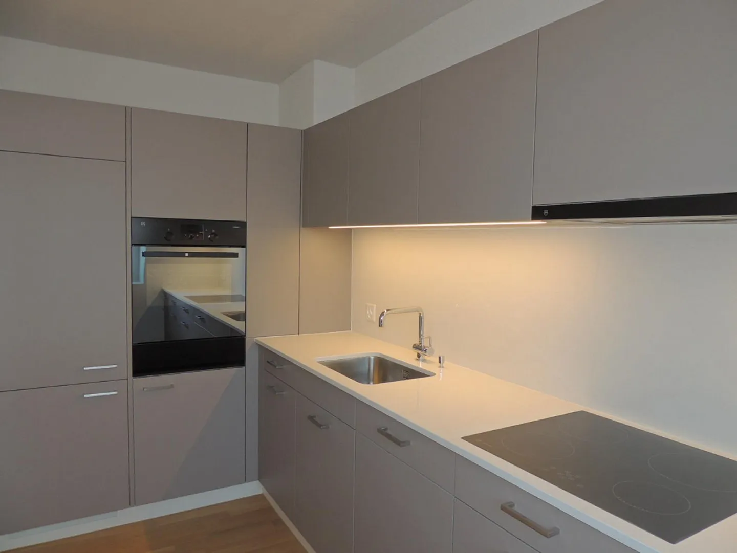 Beautifully renovated apartment in a quiet location - Photo 4 of 7