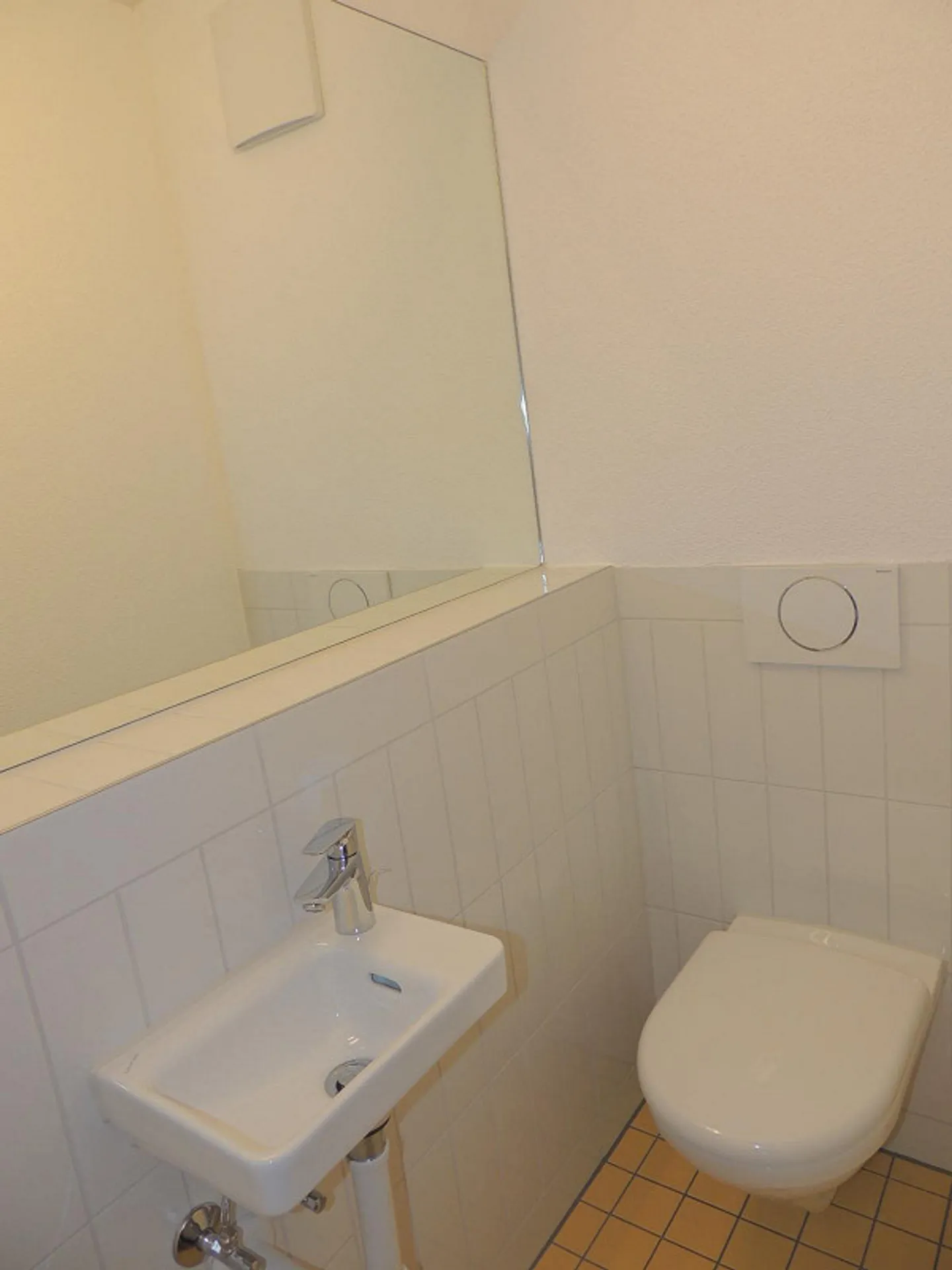 Beautifully renovated apartment in a quiet location - Photo 5 of 7