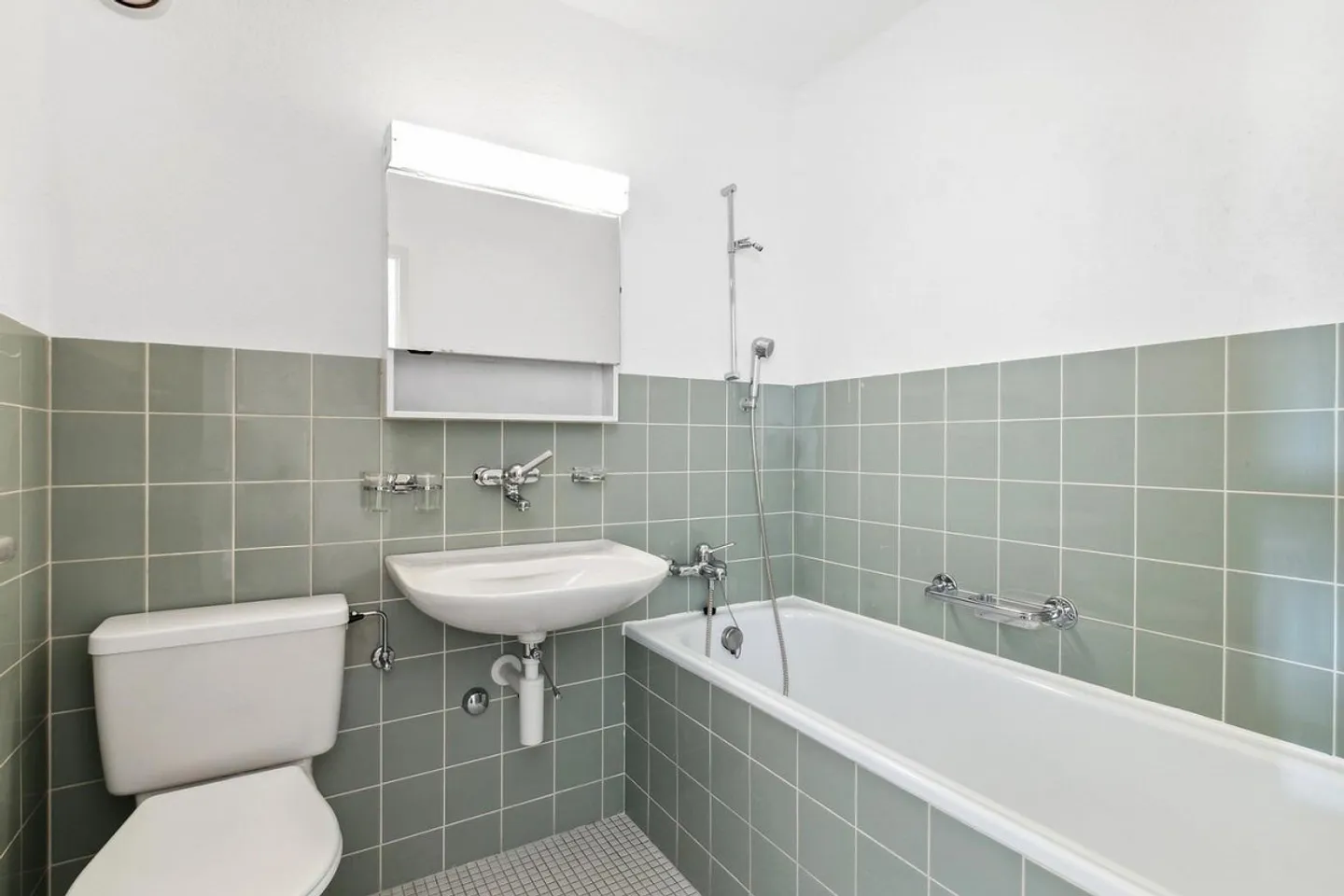Bel appartement de 2,5 pièces - disponible à partir du 1.10.2025 ! - Photo 8 sur 10