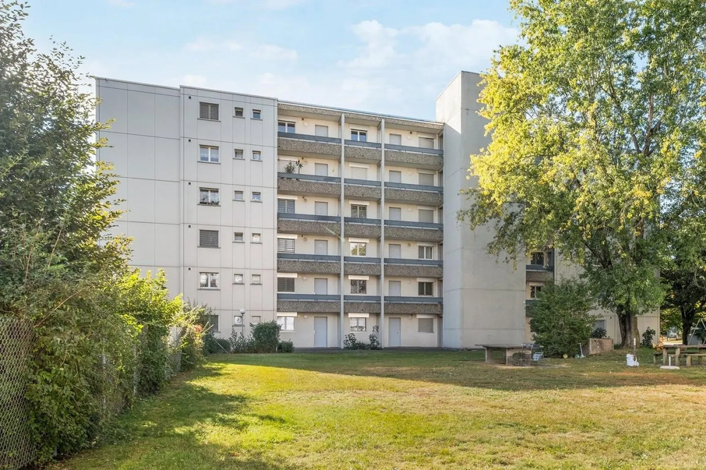 Bel appartement de 2,5 pièces - disponible à partir du 1.10.2025 ! - Photo 10 sur 10