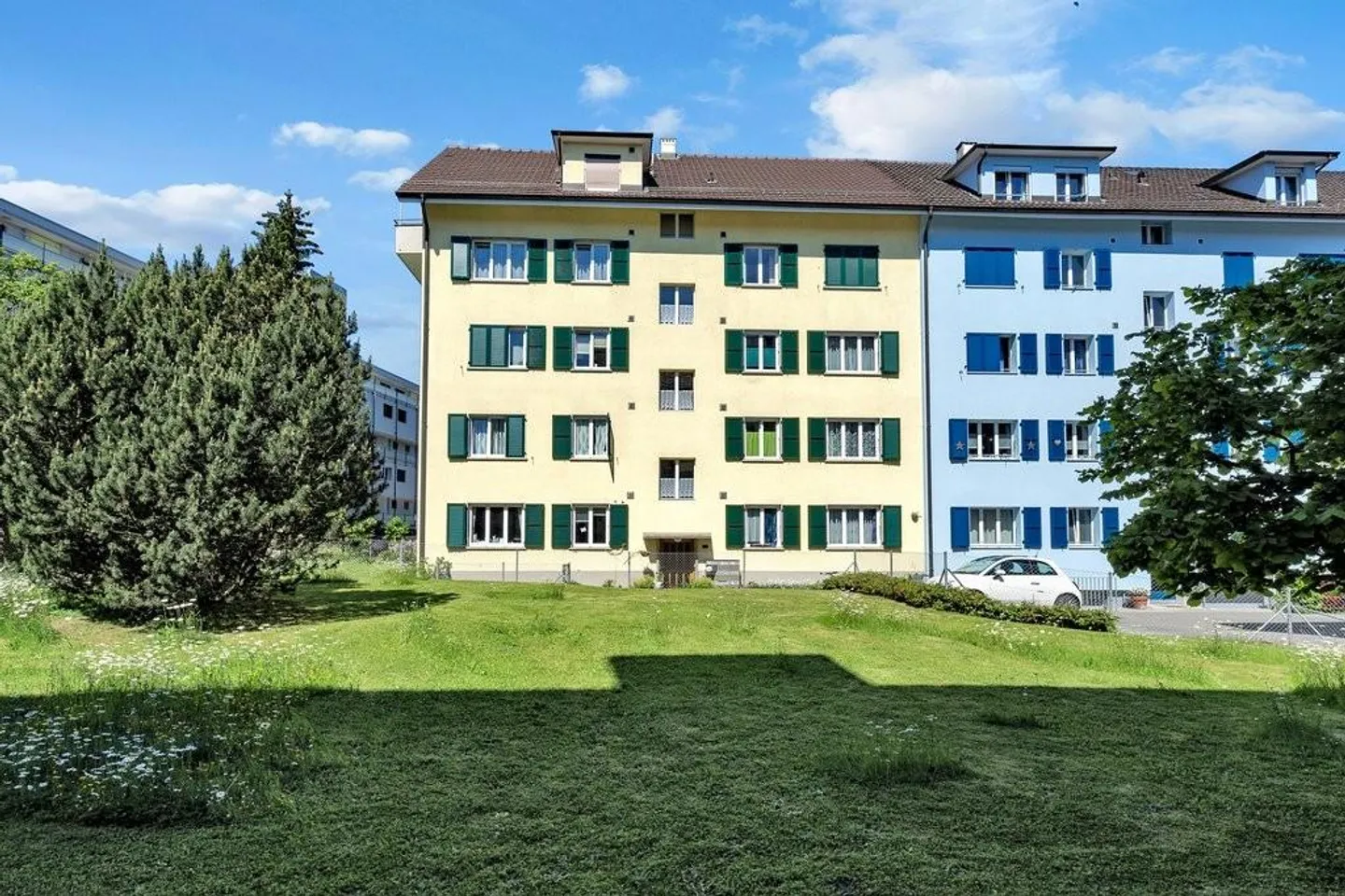 Zentrale 3-Zimmer-Wohnung, 1. OG rechts - Photo 2 of 2