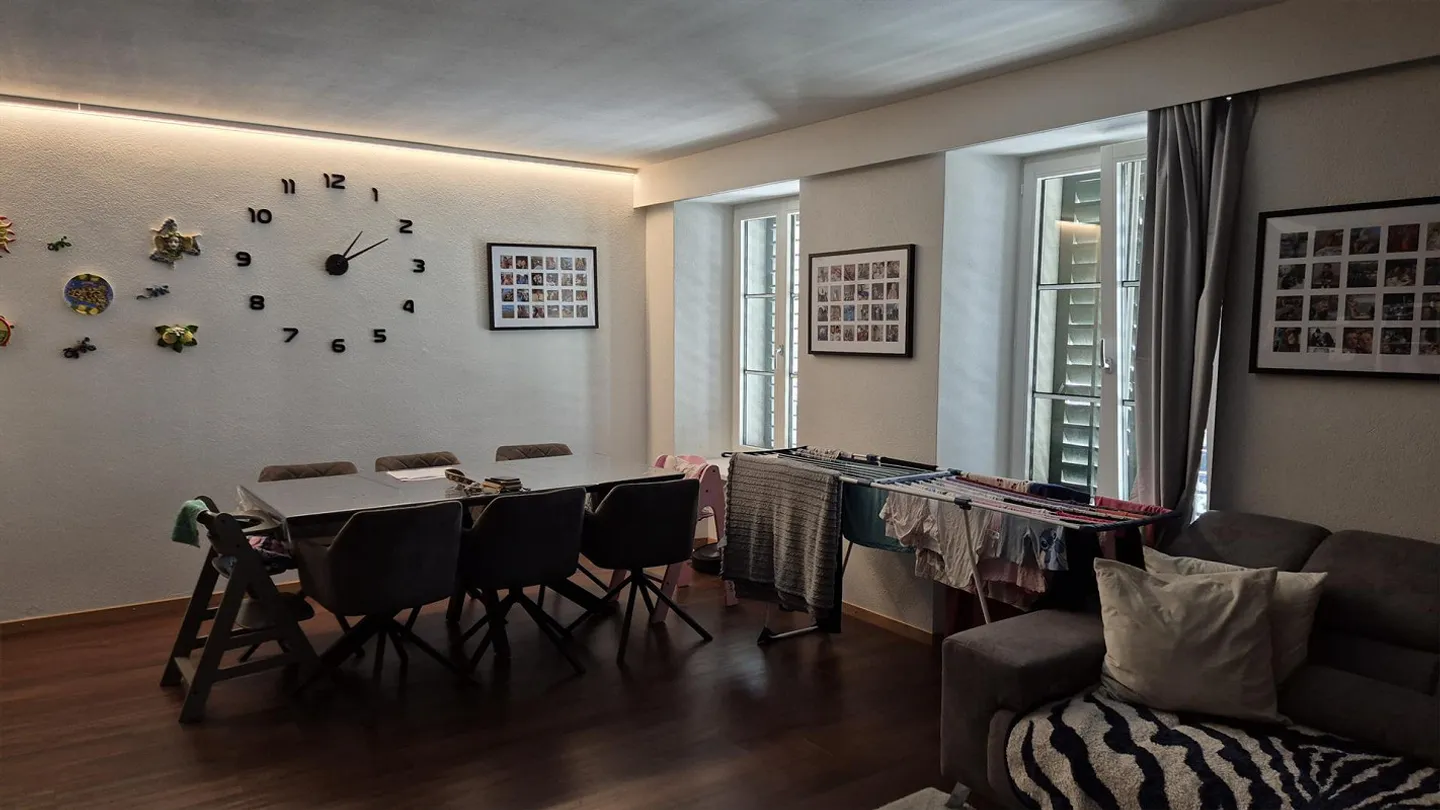 3 1/2 room apartment with small balcony - Photo 2 of 7