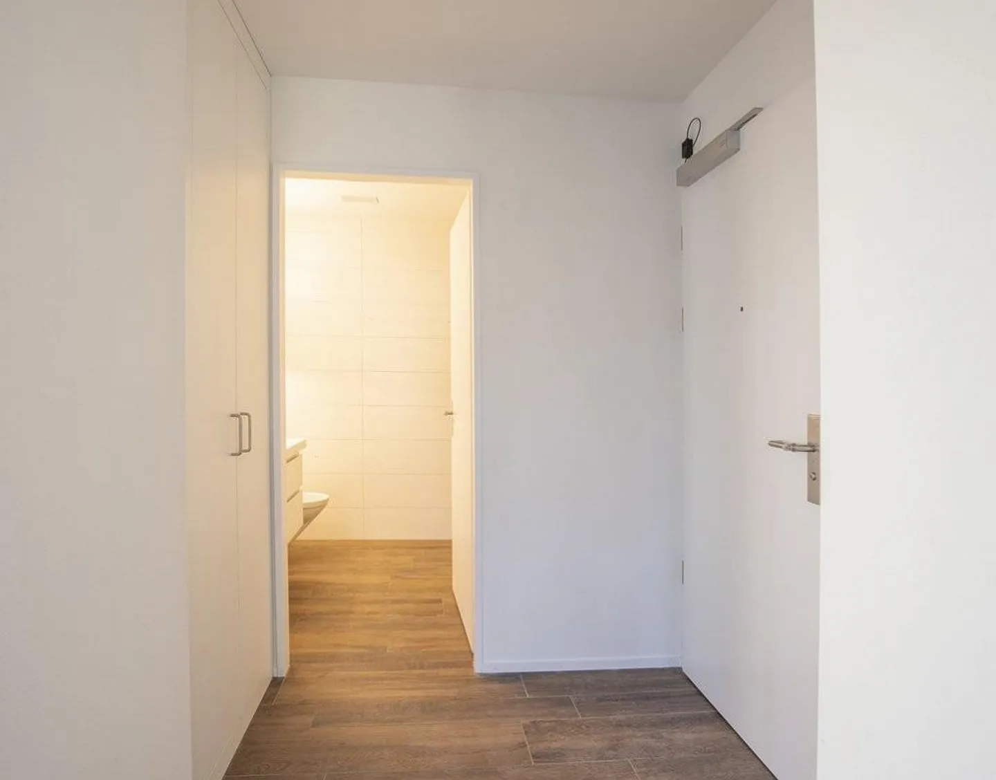 Appartamento moderno di 2,5 locali nel centro del villaggio di Pratteln. - Foto 2 di 7