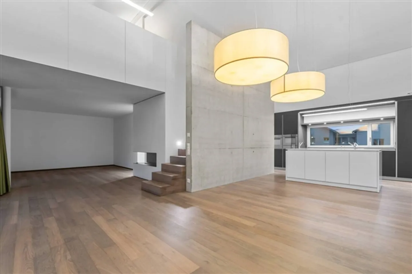 Luxurious 5.5-room apartment with gallery & close to Lake Pfäffiker - Photo 6 of 17