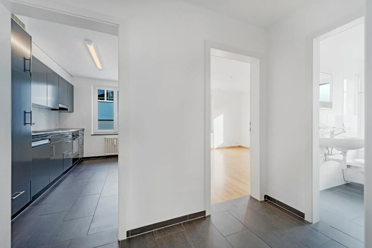 Stilvolle Wohnung in Flawil - Foto 3 von 8