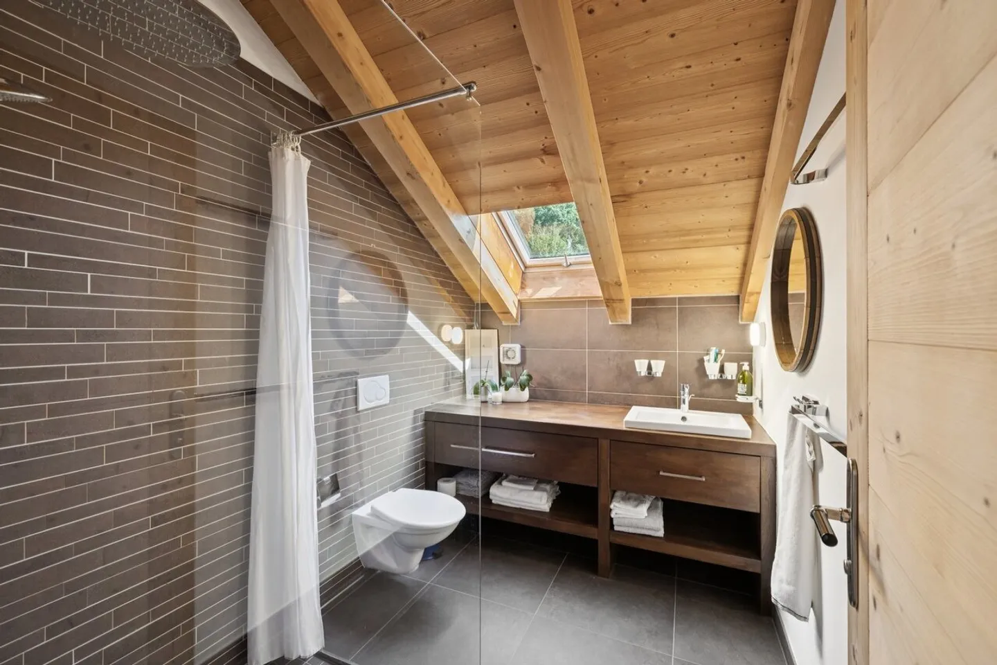 Glutières/Chablais Vaudois, prächtiges Chalet zwischen Ebene und Berg - Foto 15 von 19