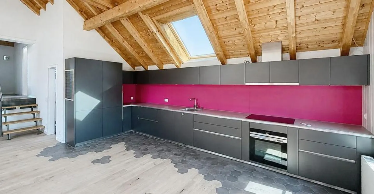 Charming Apartment in Gampelen - Photo 4 of 11
