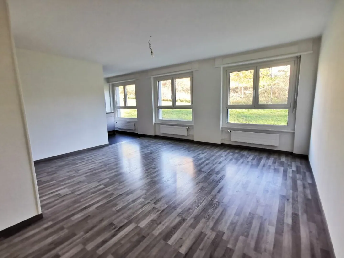 Two-room apartment with open kitchen - Photo 5 of 6