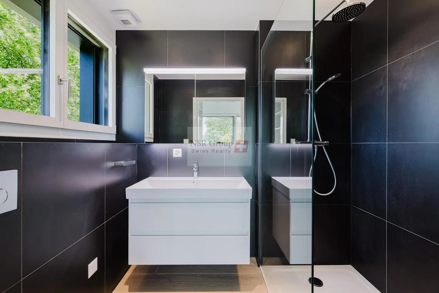 Außergewöhnliche Villa mit atemberaubendem Blick auf den Genfersee in exklusiver Lage - Foto 5 von 10