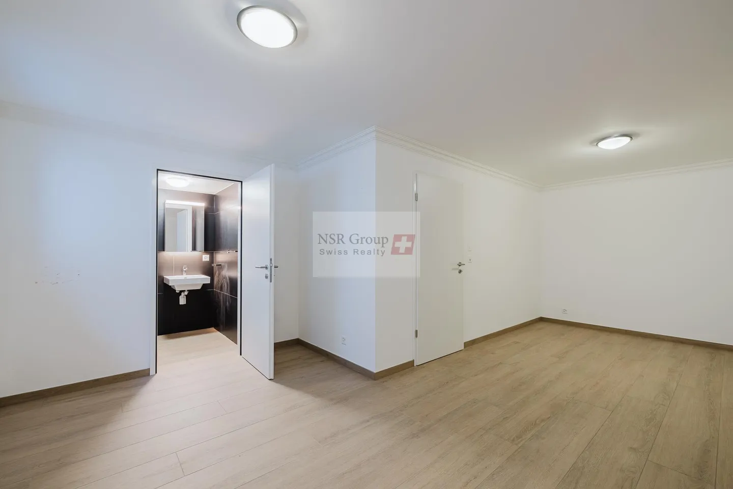 Außergewöhnliche Villa mit atemberaubendem Blick auf den Genfersee in exklusiver Lage - Foto 8 von 10