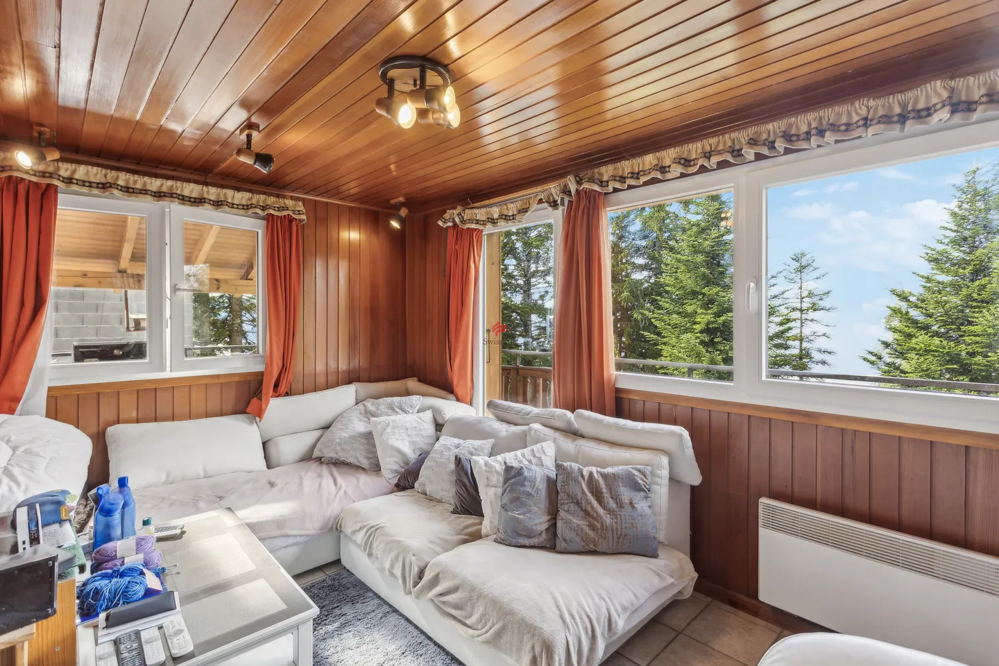 Magnifico chalet con 2 appartamenti su un terreno di 1000 m² - Foto 3 di 11