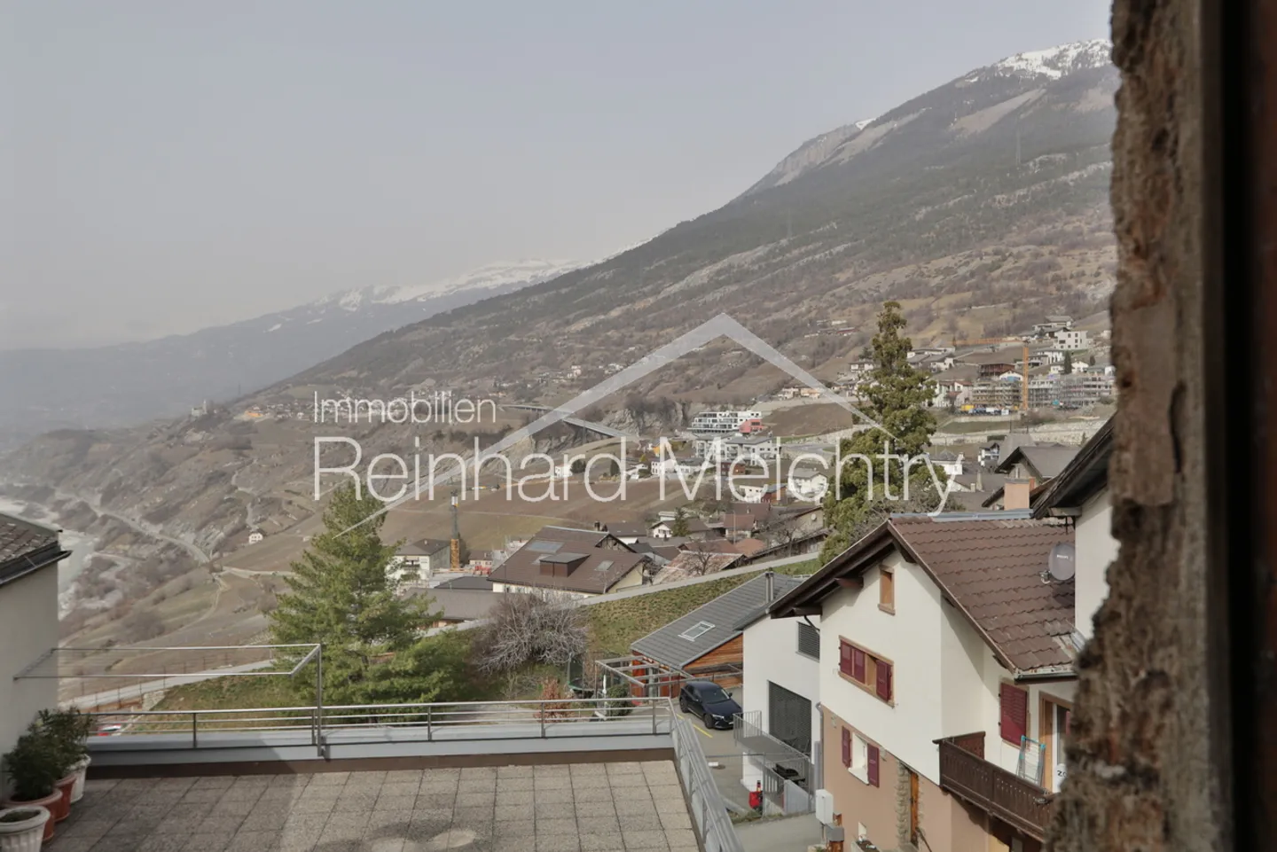 «Historisches Wohnhaus mit 3 Wohnungen mit Blick auf das Leuker Schloss» - Foto 21 von 52