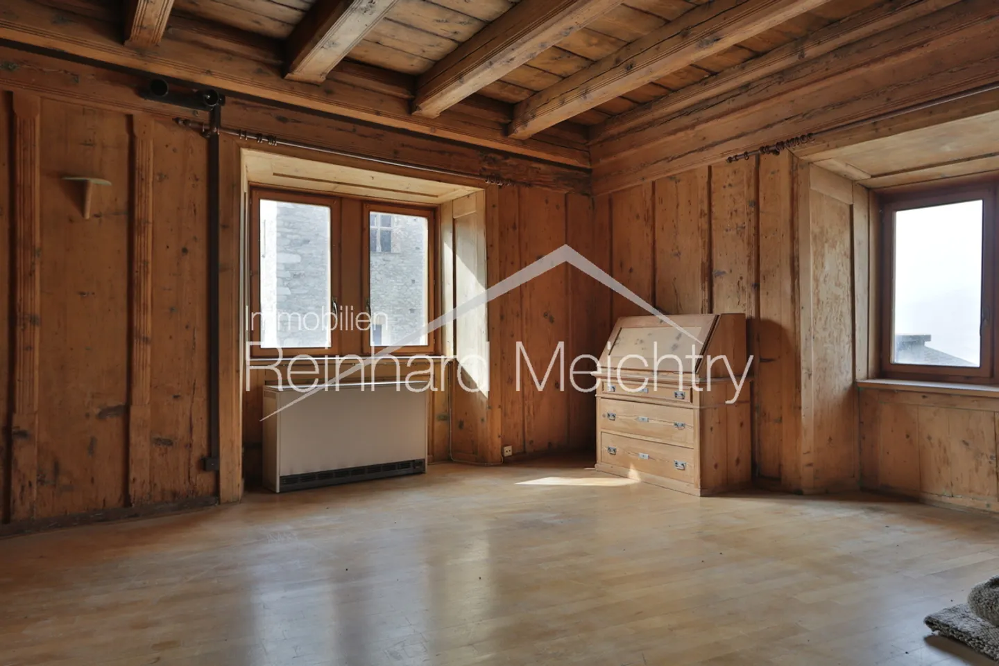 «Historisches Wohnhaus mit 3 Wohnungen mit Blick auf das Leuker Schloss» - Foto 30 von 52