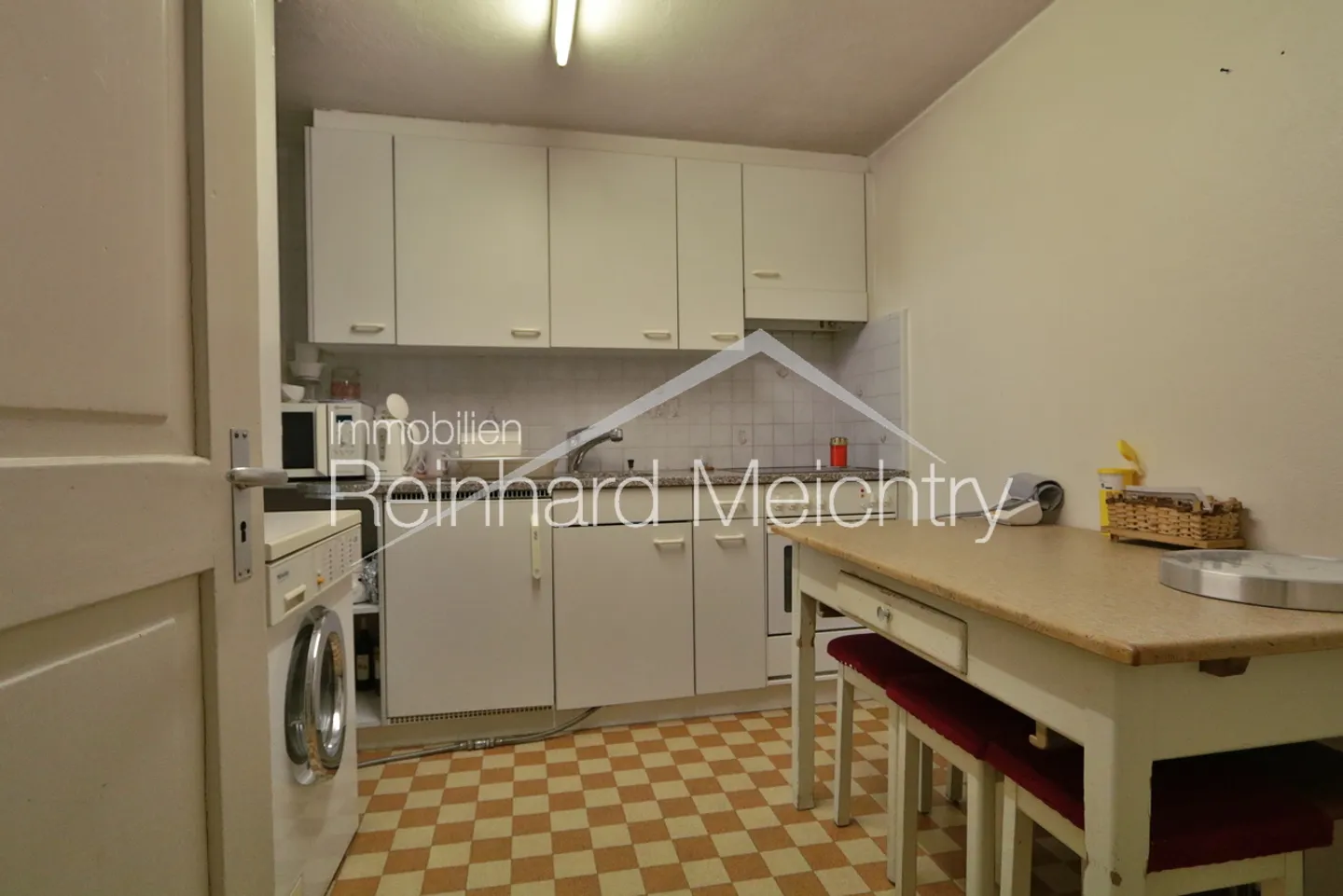 «Historisches Wohnhaus mit 3 Wohnungen mit Blick auf das Leuker Schloss» - Foto 35 von 52