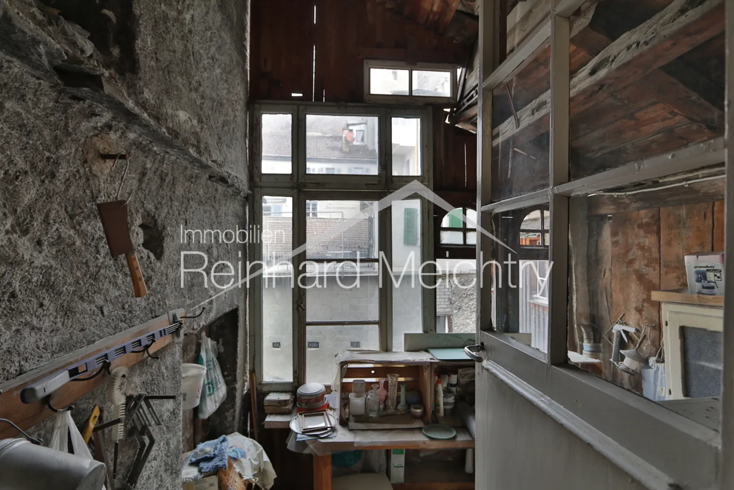 «Historisches Wohnhaus mit 3 Wohnungen mit Blick auf das Leuker Schloss» - Foto 36 von 52