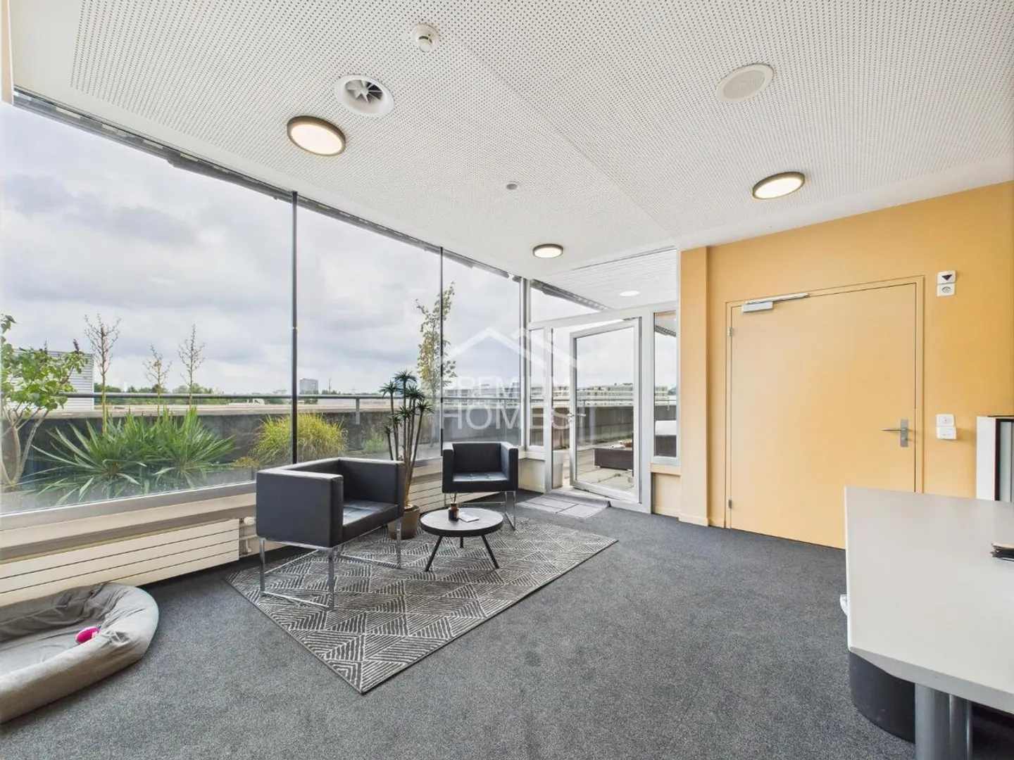 Flexible Working World in the Heart of Dübendorf - Photo 3 of 8