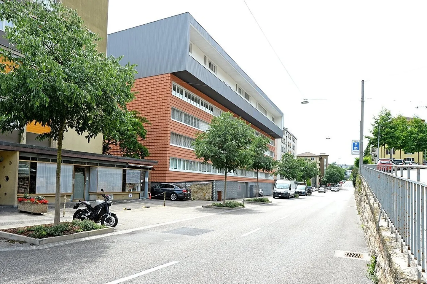 Charmante 2,5-Zimmer-Wohnung mit herrlichem Blick - Foto 2 von 2