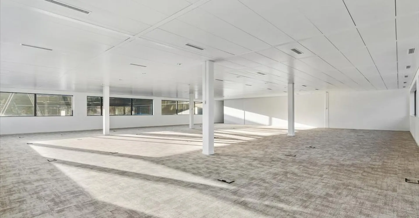 385 m² Büro zu vermieten in Terre Bonne - Foto 6 von 8