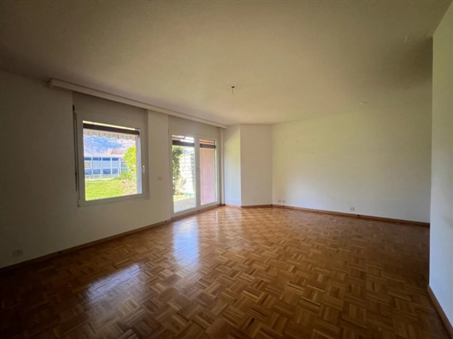 Appartamento con 5,5 stanze al piano terra in affitto - Foto 10 di 12