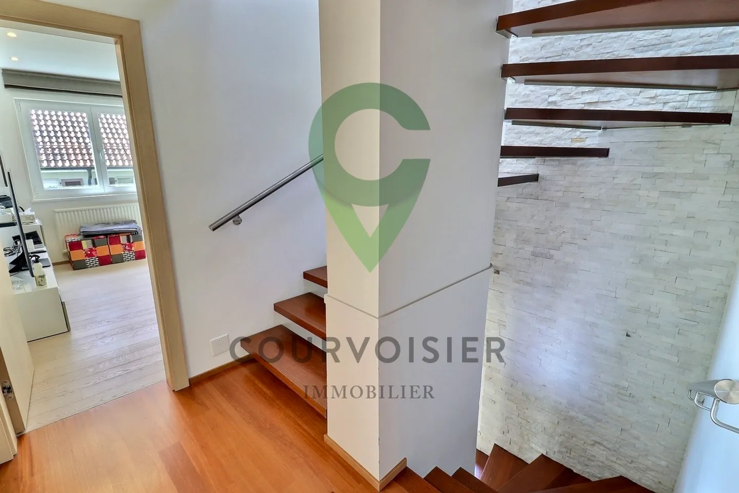 Superba villa indipendente con giardino a Pully - Foto 10 di 13