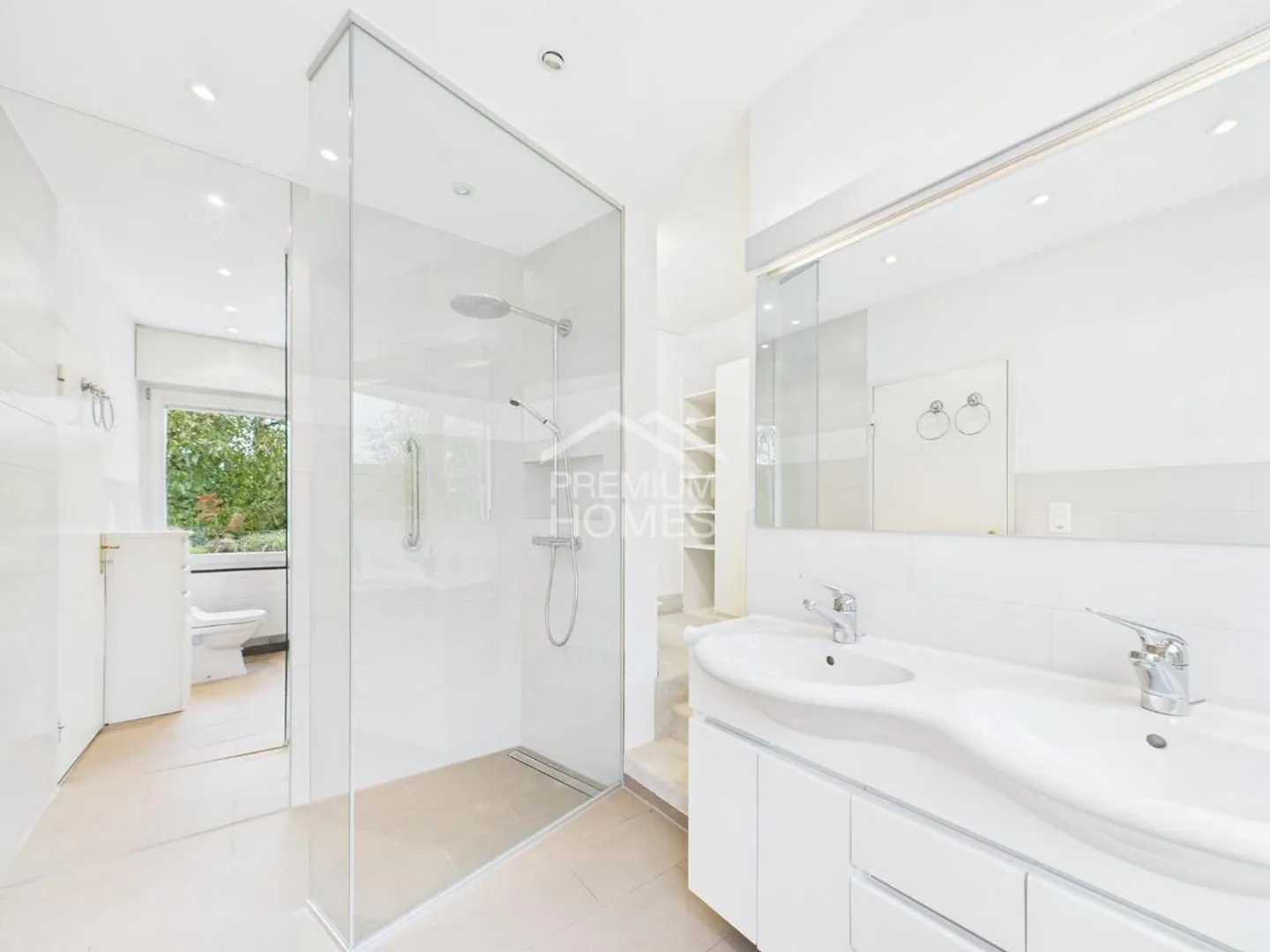 Guaranteed Comfort - Exclusive Oasis with Pool - Photo 7 of 10