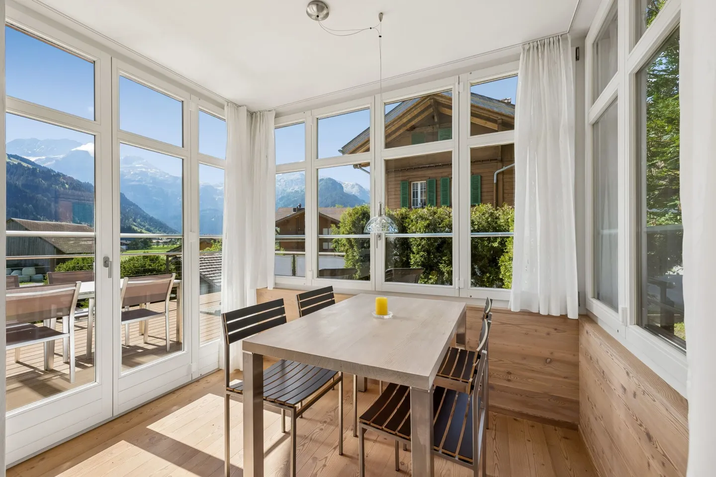 Appartamento per vacanze 4.5 stanze in posizione privilegiata - Foto 2 di 15