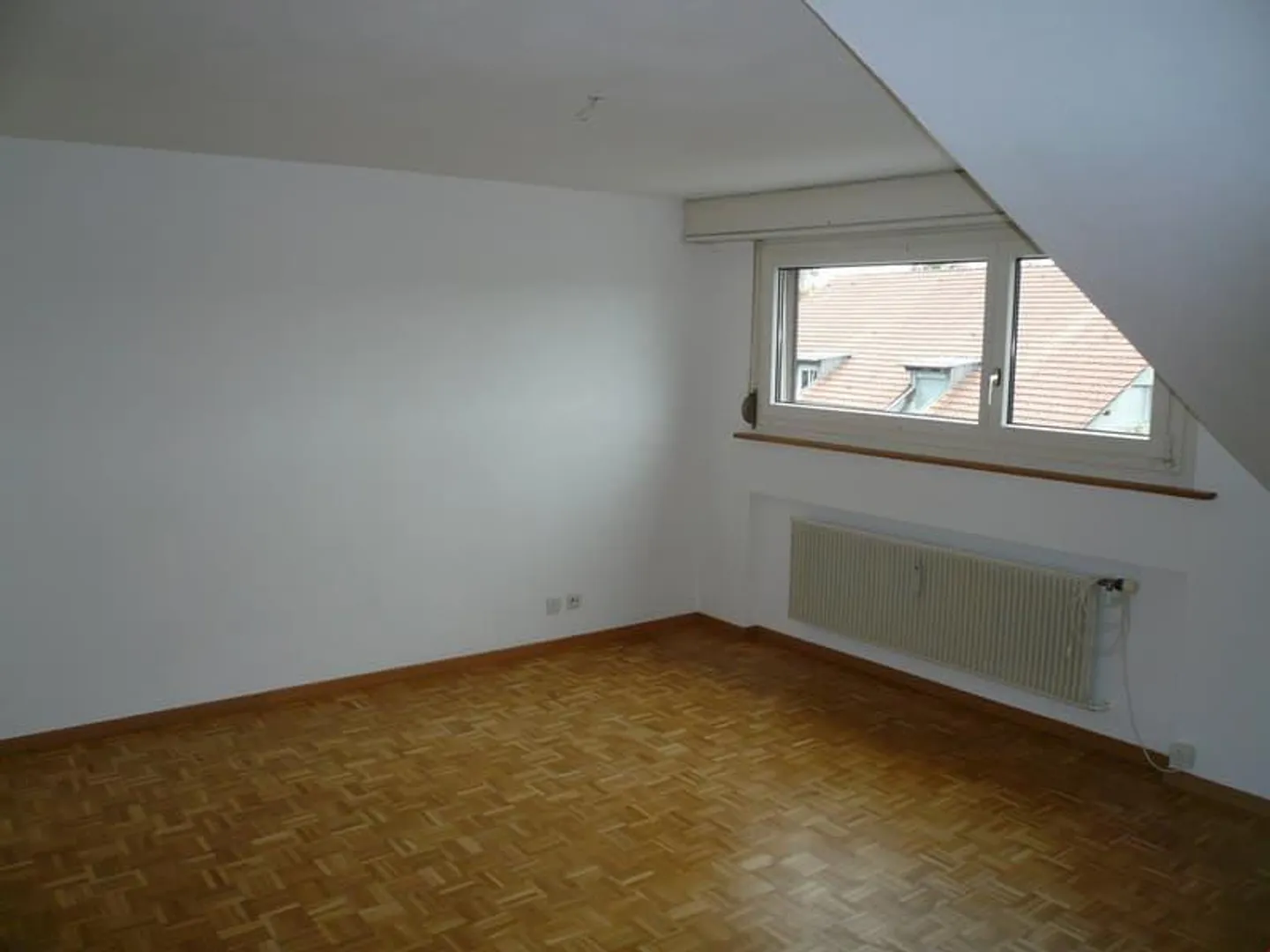 3.5 Room Apartment - Photo 4 of 5