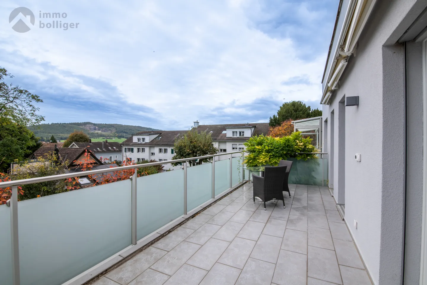 Nature-oriented living with urban connection - Photo 10 of 13