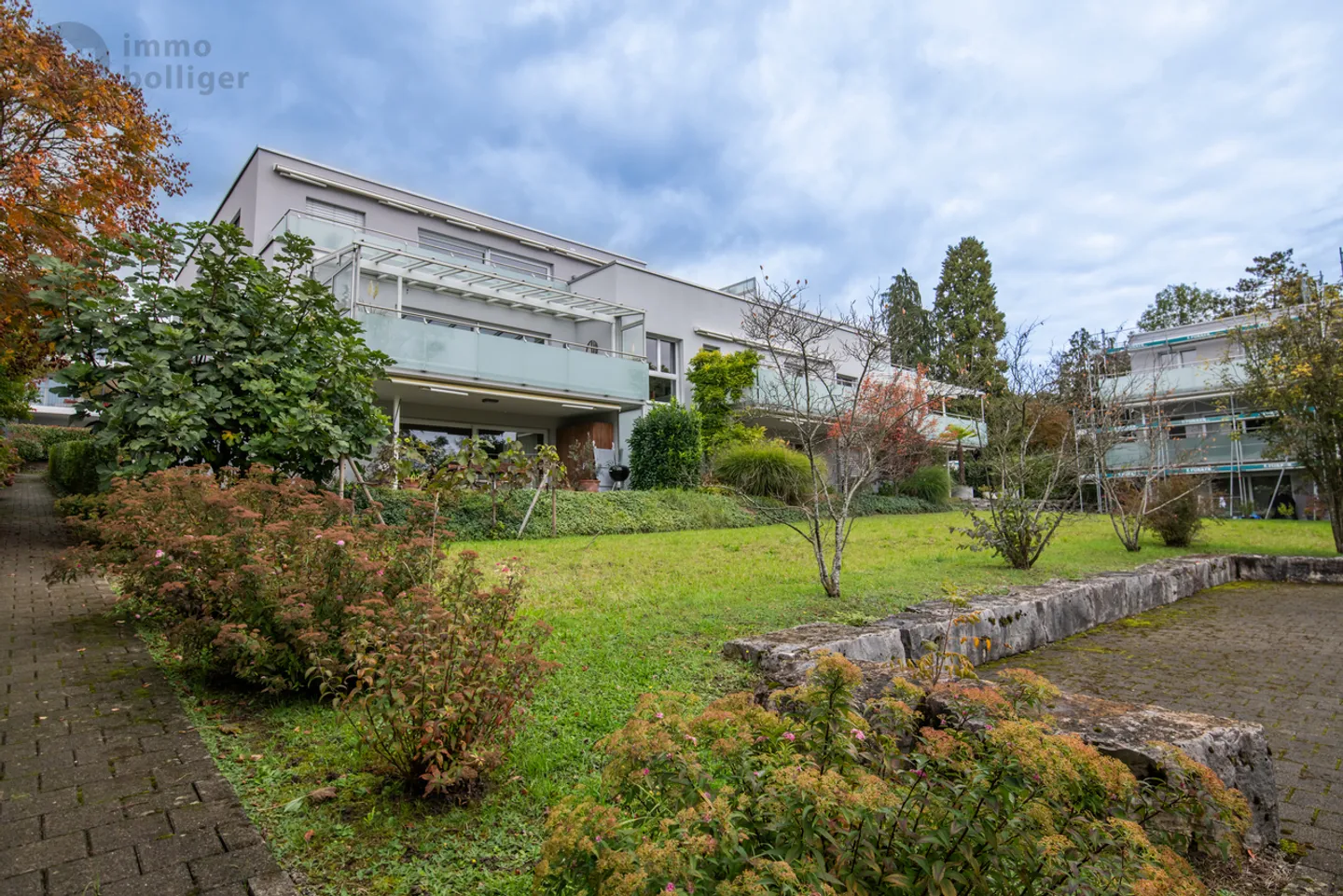 Nature-oriented living with urban connection - Photo 11 of 13