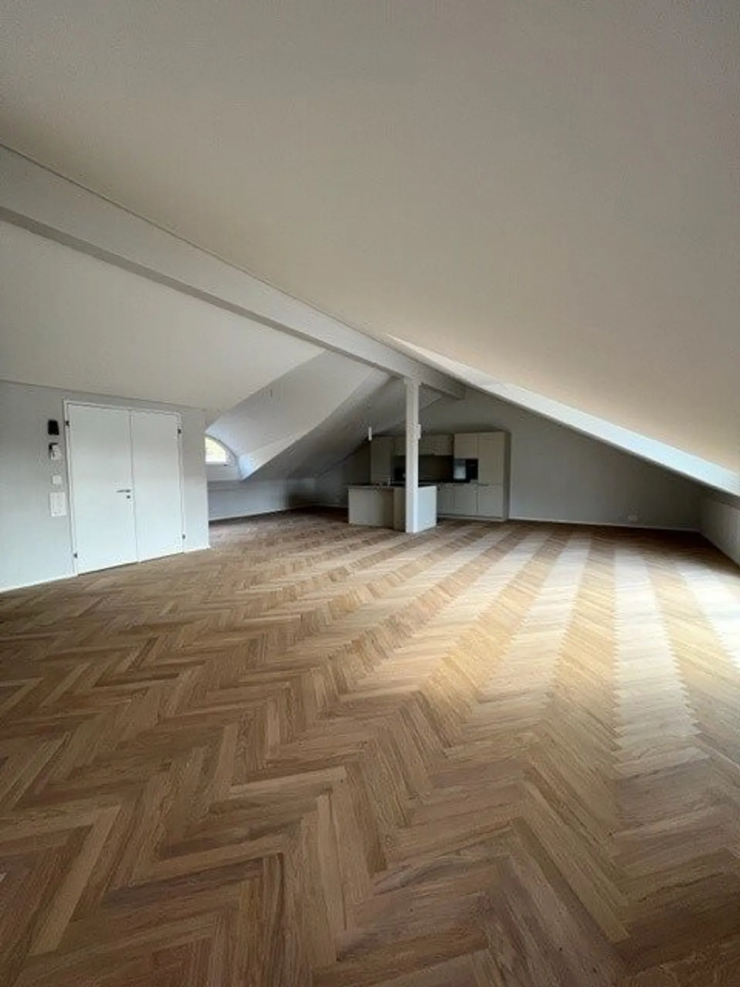 Beautiful Loft Apartment for Rent - Photo 2 of 10