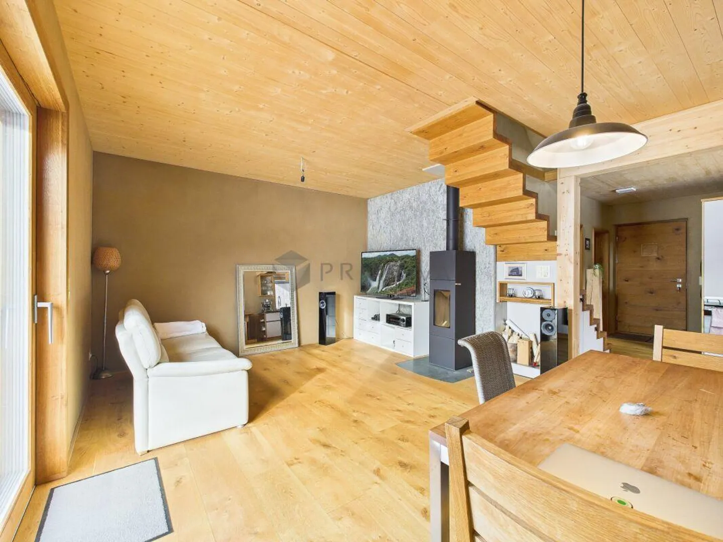 Maison Nature avec Vue Dégagée dans le Galgenen Avantageux Fiscalement - Photo 1 sur 14