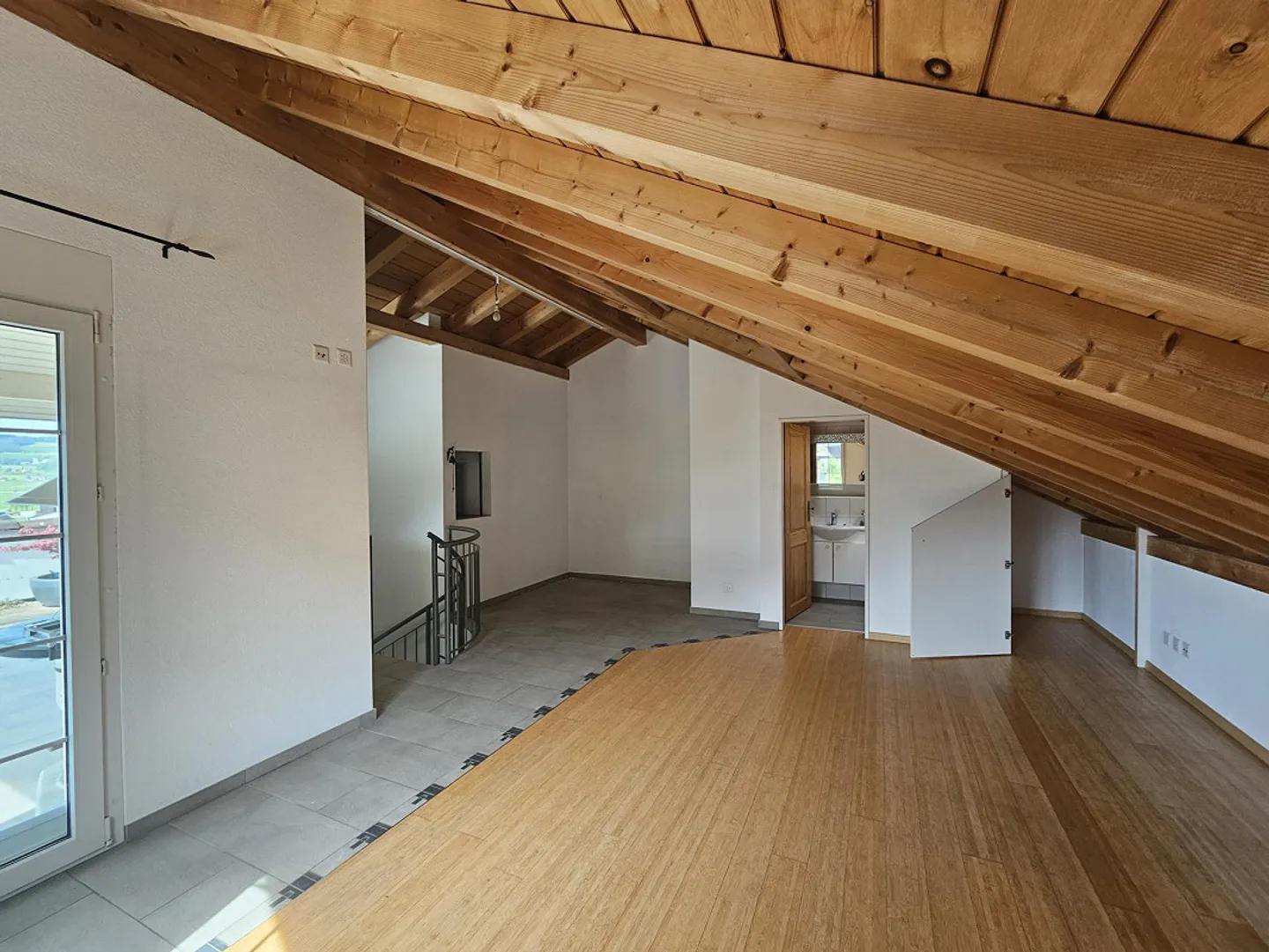 Casa unifamiliare 4 1/2 locali con vista sulla Linthebene - Foto 14 di 20